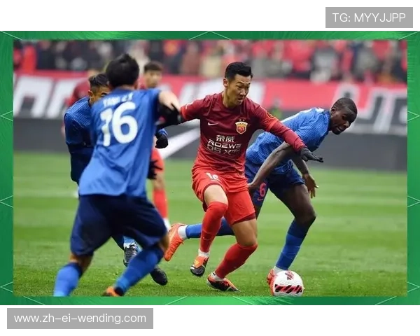 足球比赛中的球员调度与角色定位