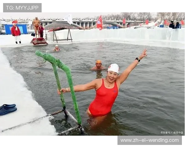 鹰潭冬泳者:寒江勇者的冬日挑战 鹰潭冬泳者:寒江勇者的冬日挑战